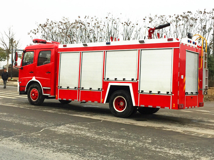 6噸東風天錦泡沫消防車