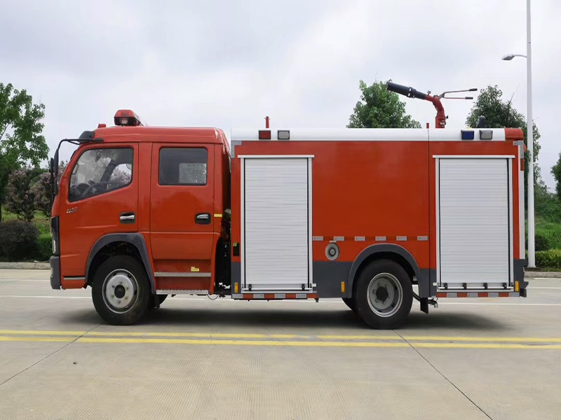 國六5噸東風(fēng)大多利卡泡沫消防車