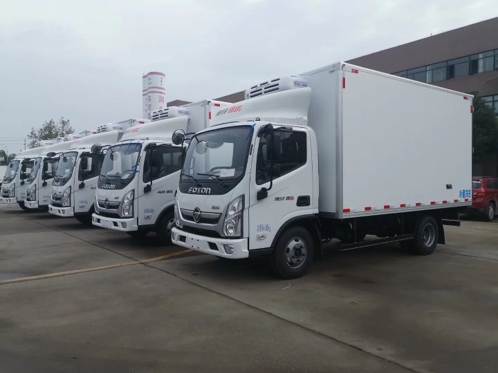 國(guó)六 福田奧鈴速運(yùn)BJ5048XLC-F3冷藏車(chē)18立方